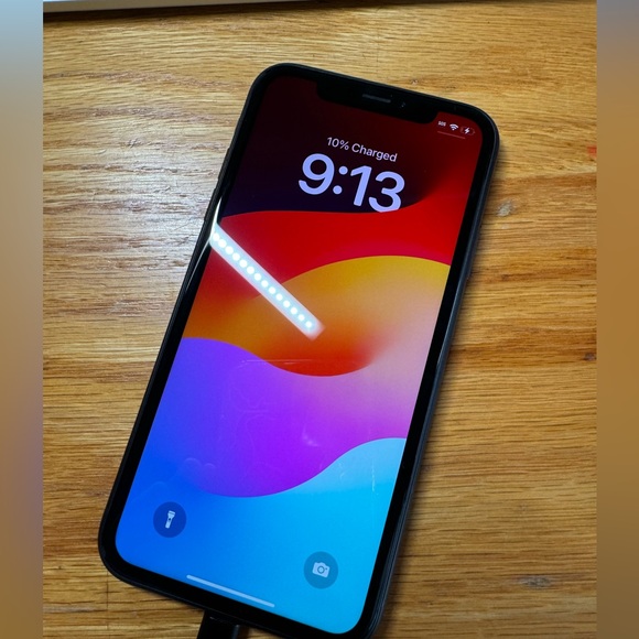 Used Black Unlocked IPhone XR with free black phone case - Picture 3 of 7